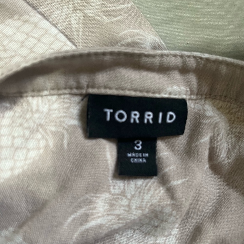3X Torrid Cream Tank Top